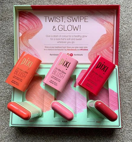 On the Glow Blush β PIXI by Petra